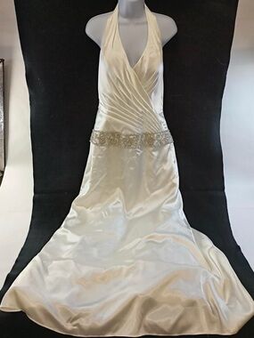 Galina Signature Wedding Dress Style SV9563 Size 10